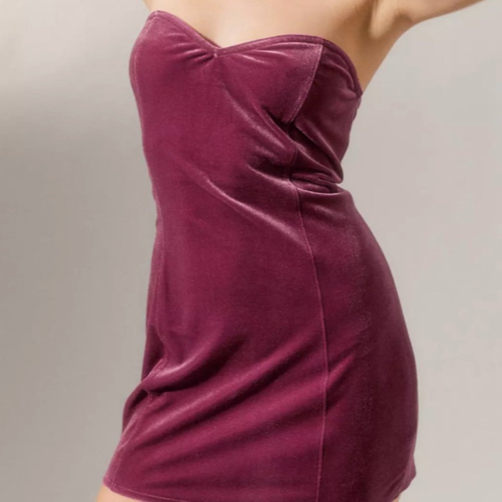 NWT UO Diana Velvet Tube Dress Small